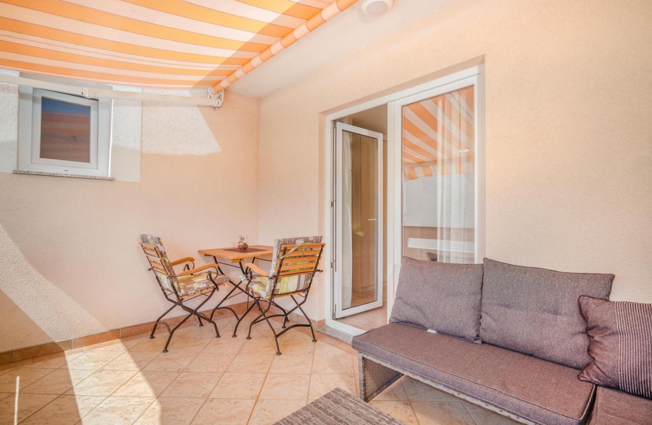 Apartment Stella Di Mare Krk Town Exterior photo